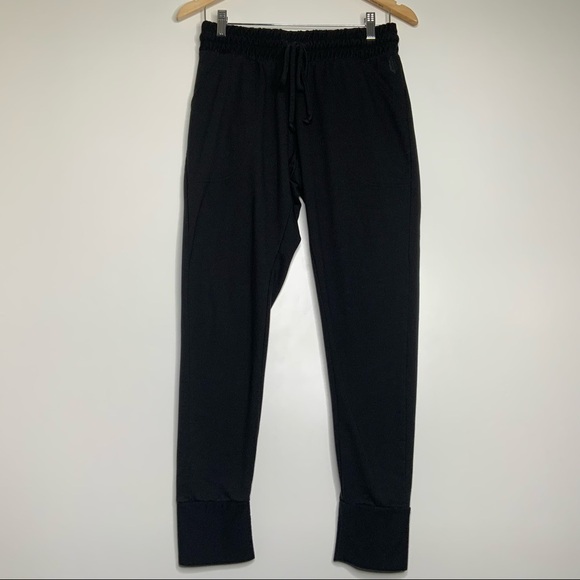 FP Movement by Free People Pants - FREE People Movement Drawstring tie Joggers. In Black. Size Medium.